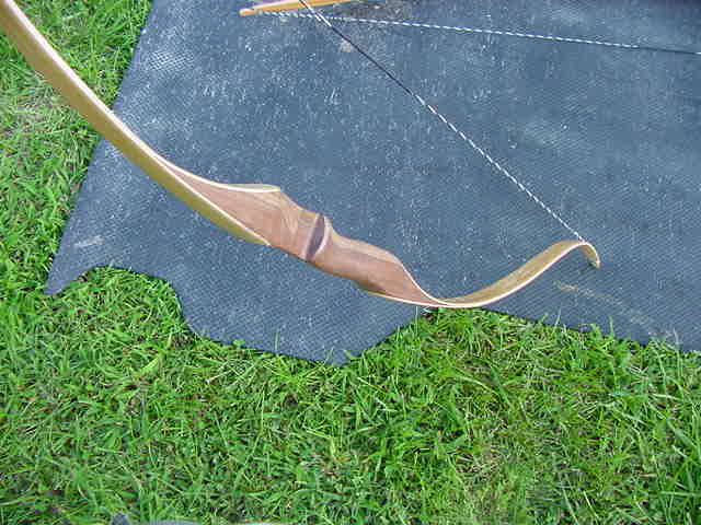 youth1.jpg (38683 bytes)